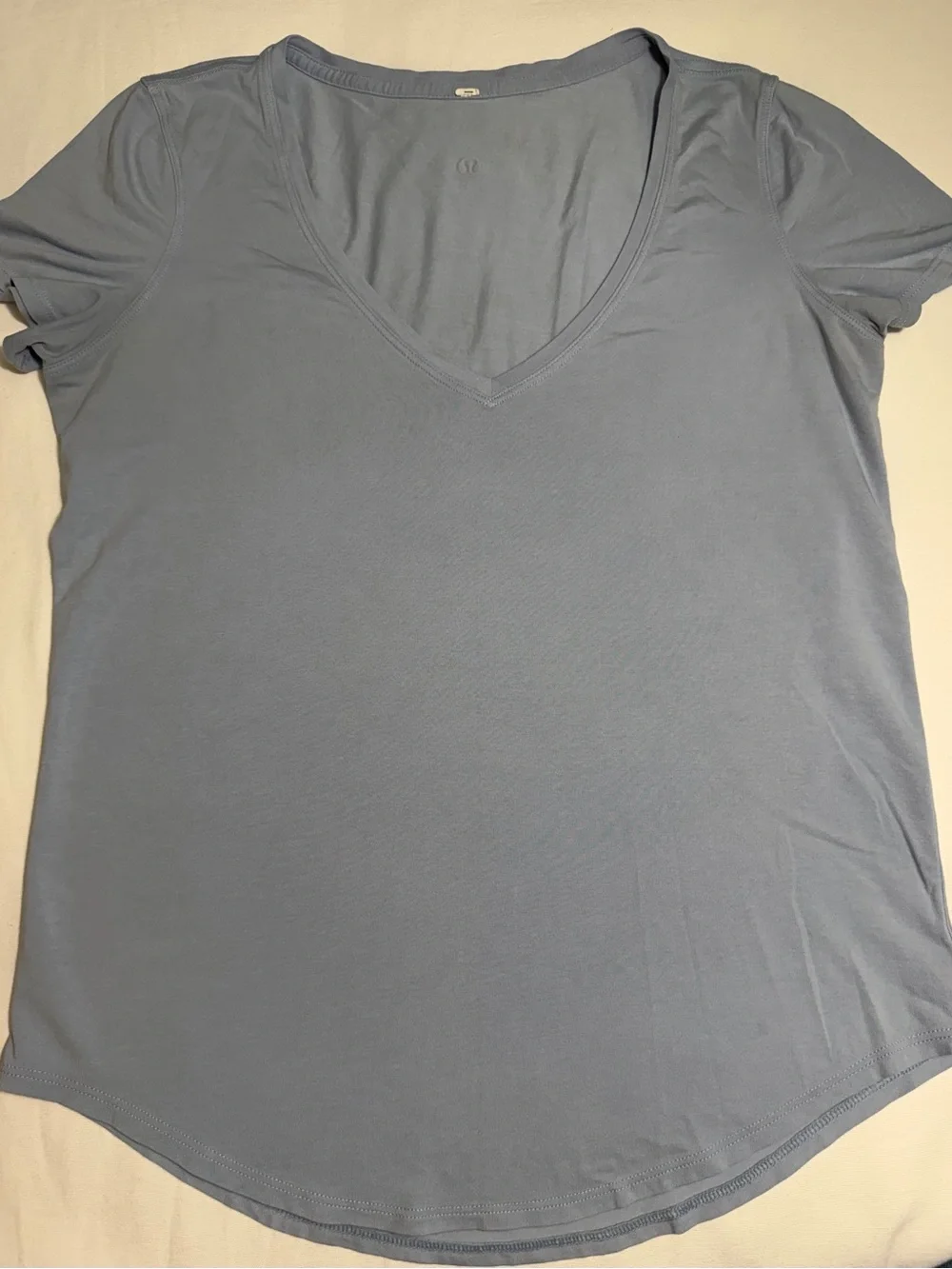 lululemon athletica Women's V-Neck Short Sleeve Tee - Dusty Blue